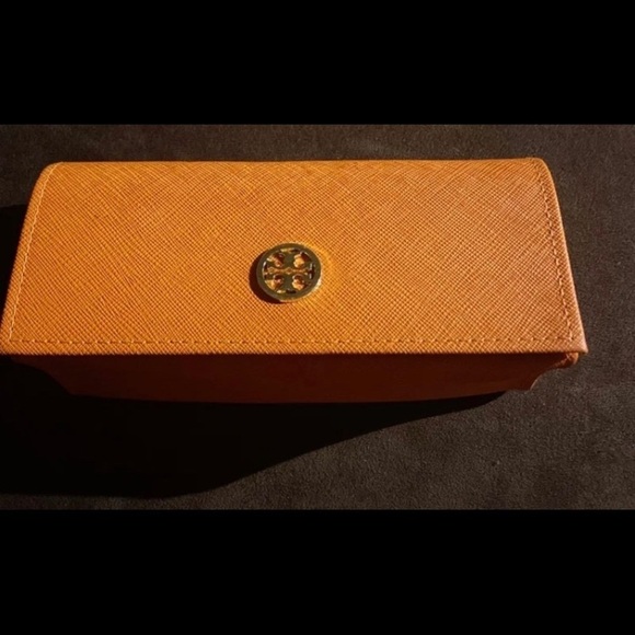 Tory Burch Accessories - Tory Burch mirrored Aviator Glasses TY6048